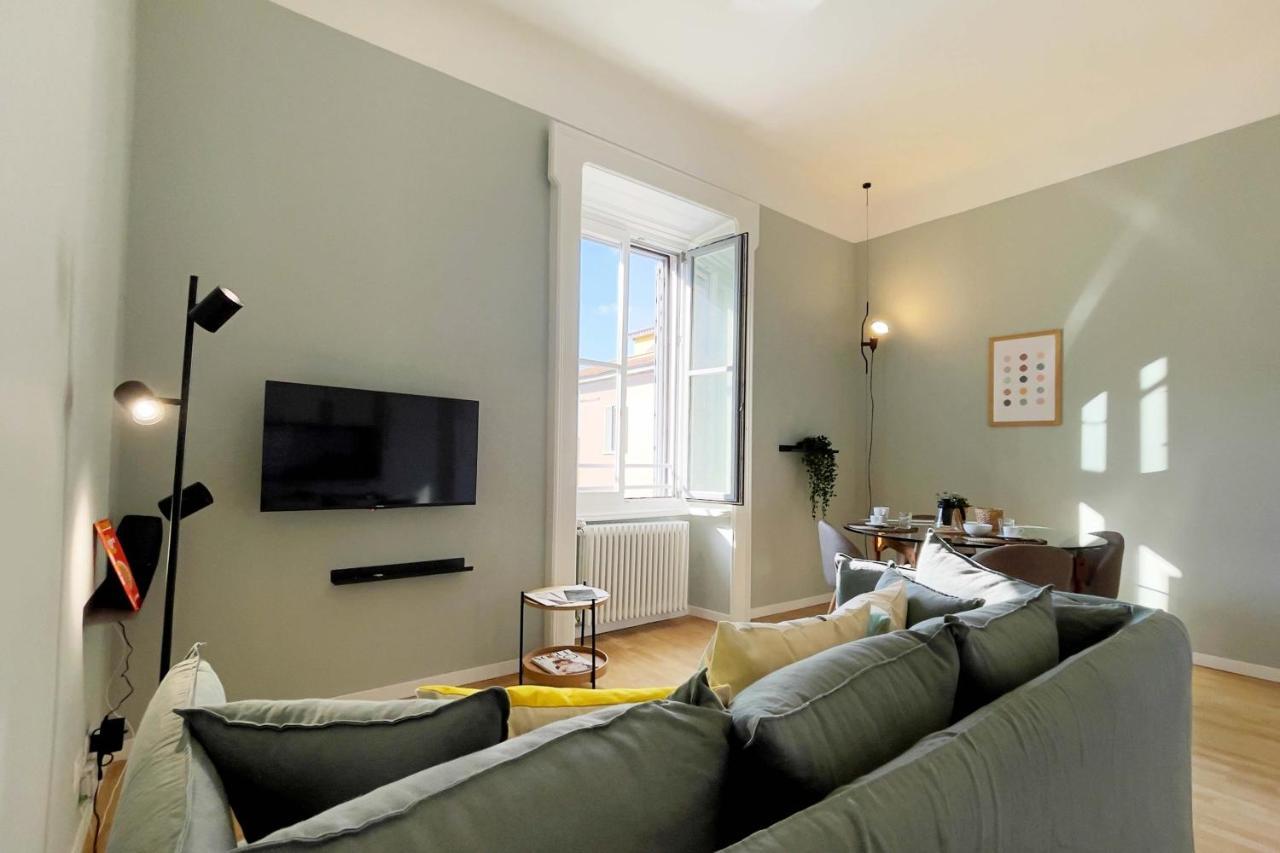 Elegant Apartment Near Brera Area Milan Exterior photo